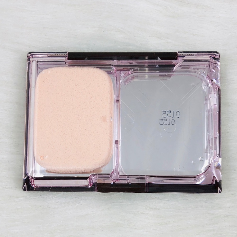 New! Limited Edition Flower Powder Compact Case - Picture 6 of 8